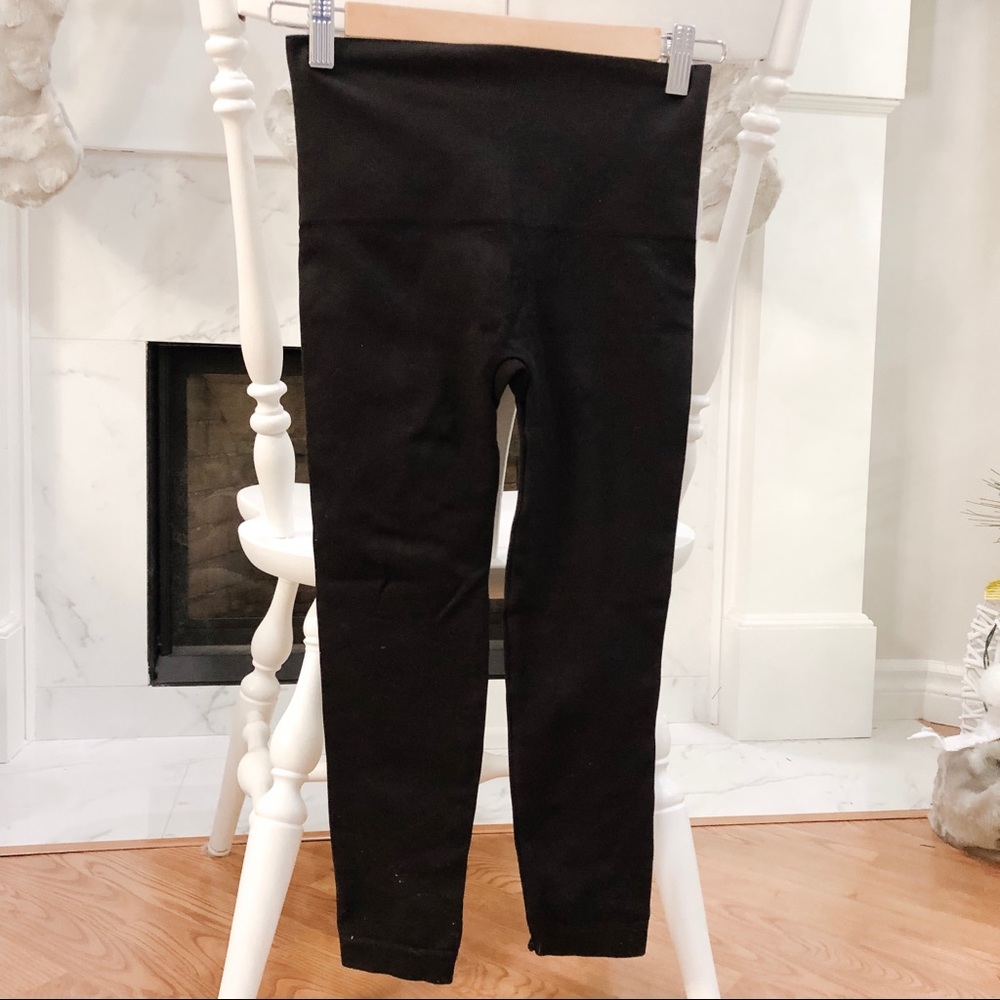 SPANX High Waisted Capri Leggings - NEW Never Worn